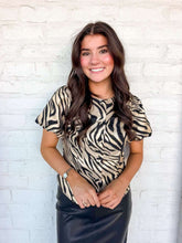 Load image into Gallery viewer, Metallic Tiger Jacquard Black Top