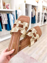 Load image into Gallery viewer, Feng Gold Sandal