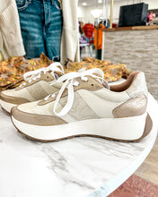 Load image into Gallery viewer, Harrah Natural/Gold Sneaker