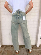 Load image into Gallery viewer, Free Your Mind Super High Rise Barrel Jean
