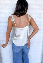 Load image into Gallery viewer, Beautifully Detailed Champagne Lace Cami Top
