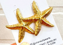 Load image into Gallery viewer, Gold Starfish Earrings