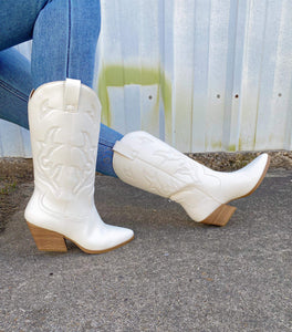 Orville White Boot