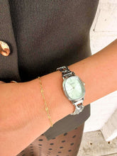 Load image into Gallery viewer, Oval Face Link Chain Bracelet Watch
