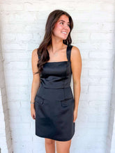 Load image into Gallery viewer, Interest Ahead Black Flap Pocket Dress