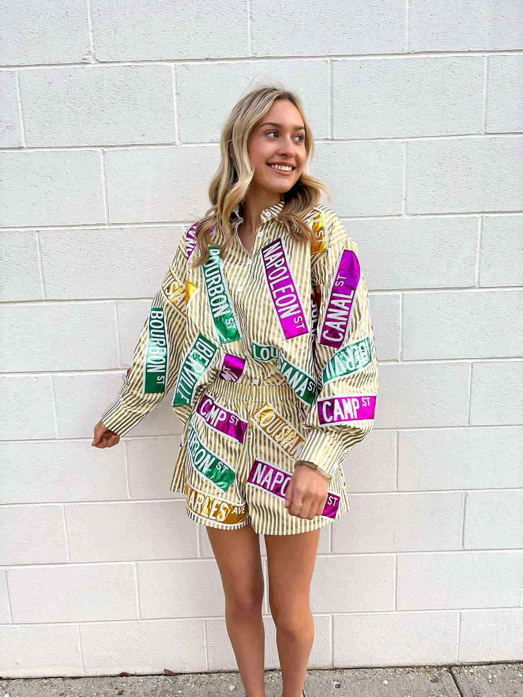 Queen Of Sparkles Metallic Gold Stripe Nola Street Sign Short