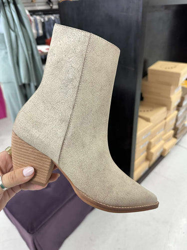 Caty Beige Suede Matisse Boot