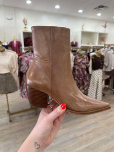 Caty Tan Leather Matisse Boot