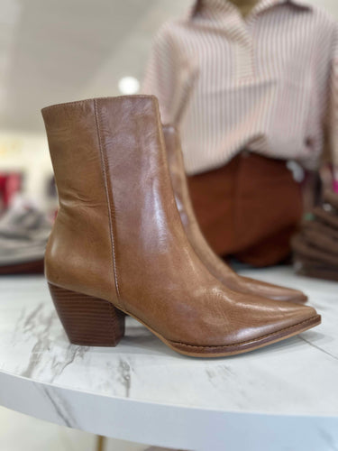 Caty Tan Leather Matisse Boot