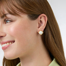 Load image into Gallery viewer, Julie Vos Penelope Medium Pearl Gold Stud