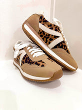 Load image into Gallery viewer, Mia Leopard Sneaker