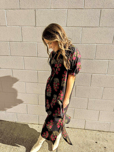 Discover The Beauty Black Dress