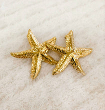 Load image into Gallery viewer, Gold Starfish Earrings