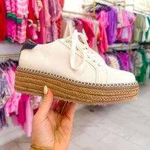 Load image into Gallery viewer, Misty Ivory Sneaker