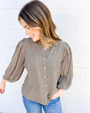 Load image into Gallery viewer, Tell A Lie Light Taupe Top