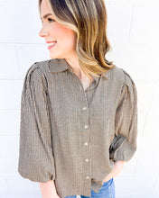 Load image into Gallery viewer, Tell A Lie Light Taupe Top