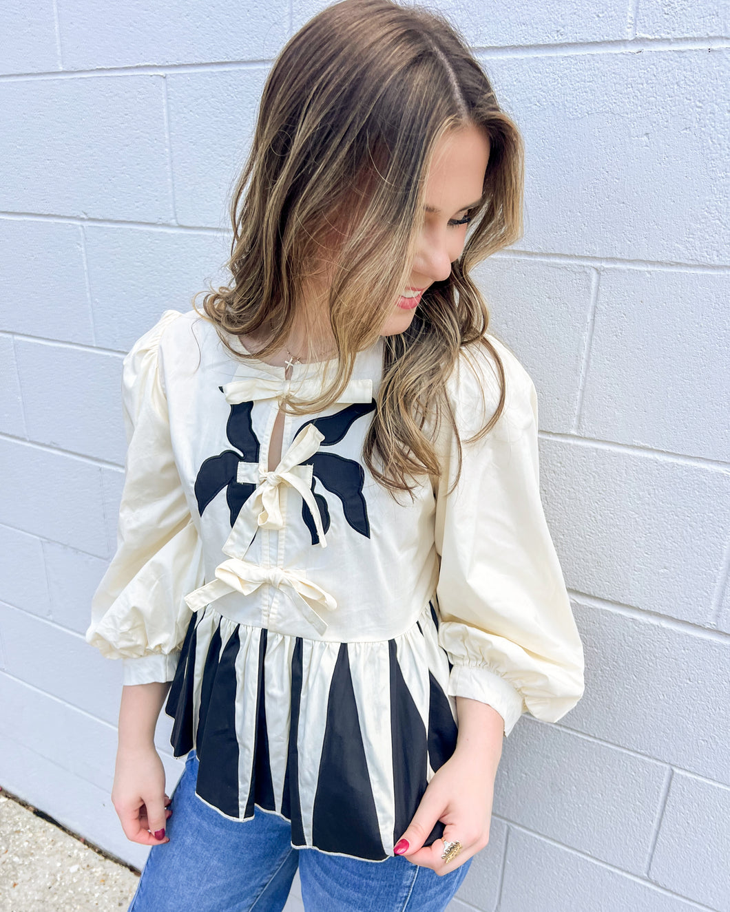 Request Details Cream & Black Top
