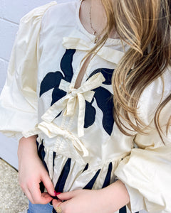 Request Details Cream & Black Top
