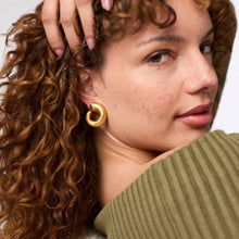 Load image into Gallery viewer, julie vos gold hoop stud, gold spiral earring, julie vos gold spiral earring 