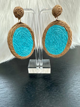 Load image into Gallery viewer, Raffia Oval Earring