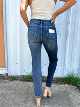 Load image into Gallery viewer, In My Favor Jeans