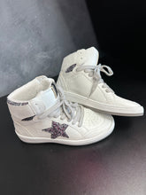 Load image into Gallery viewer, Rue Sneaker